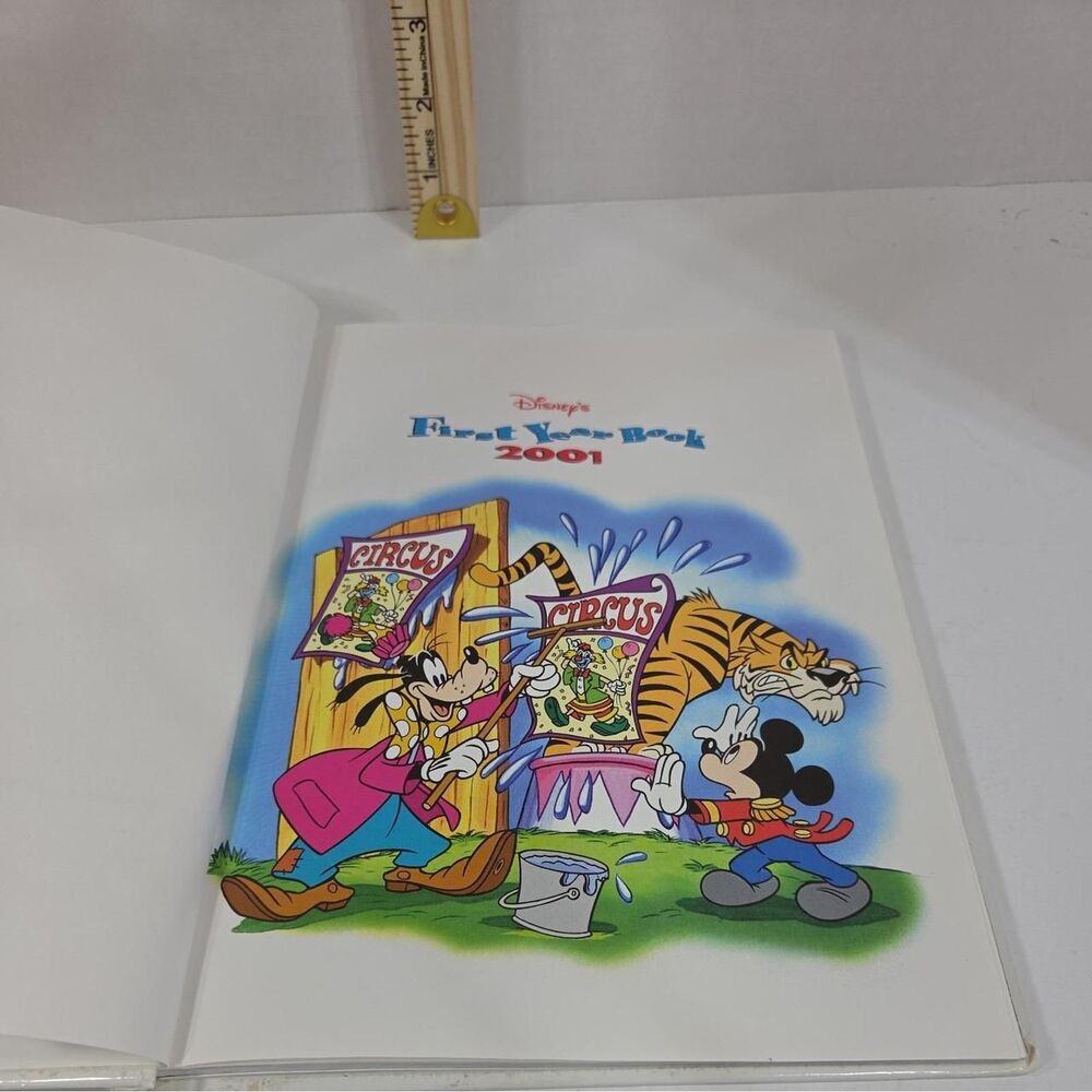 Books - Picture 5 of 8